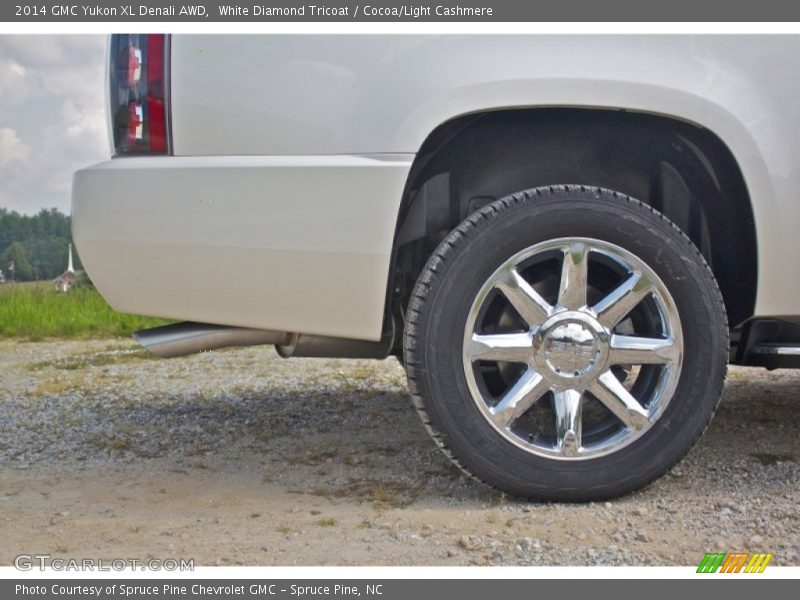White Diamond Tricoat / Cocoa/Light Cashmere 2014 GMC Yukon XL Denali AWD