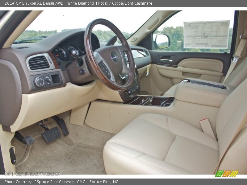 White Diamond Tricoat / Cocoa/Light Cashmere 2014 GMC Yukon XL Denali AWD