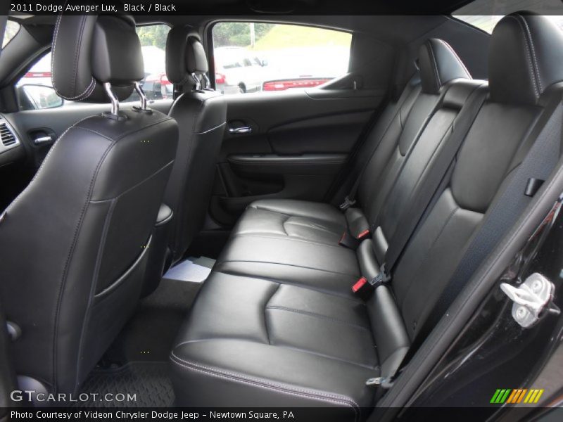 Black / Black 2011 Dodge Avenger Lux