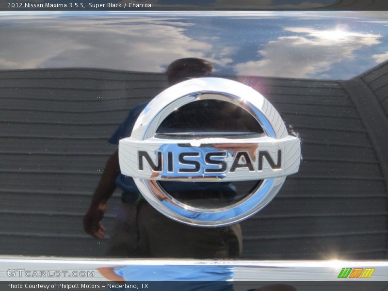 Super Black / Charcoal 2012 Nissan Maxima 3.5 S