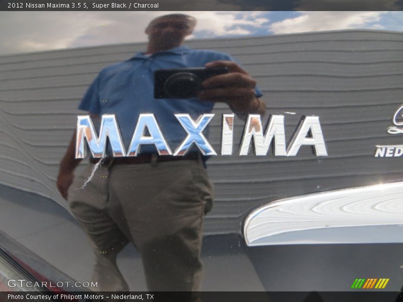 Super Black / Charcoal 2012 Nissan Maxima 3.5 S