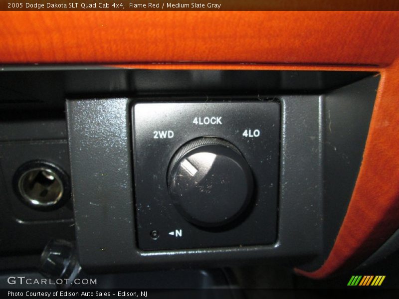 Flame Red / Medium Slate Gray 2005 Dodge Dakota SLT Quad Cab 4x4