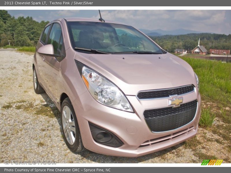Techno Pink / Silver/Silver 2013 Chevrolet Spark LT
