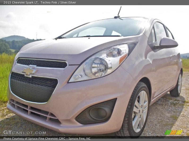 Techno Pink / Silver/Silver 2013 Chevrolet Spark LT