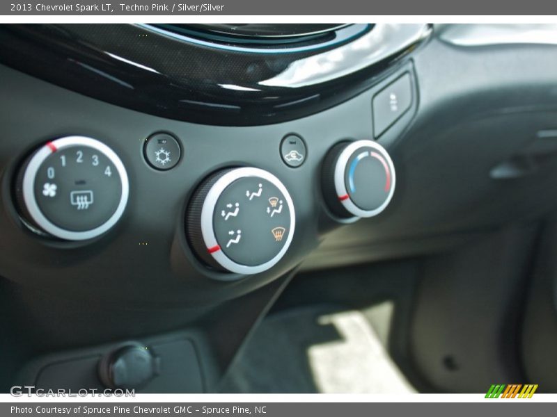 Techno Pink / Silver/Silver 2013 Chevrolet Spark LT