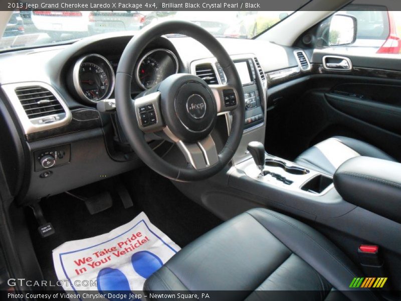 Brilliant Black Crystal Pearl / Black 2013 Jeep Grand Cherokee Laredo X Package 4x4