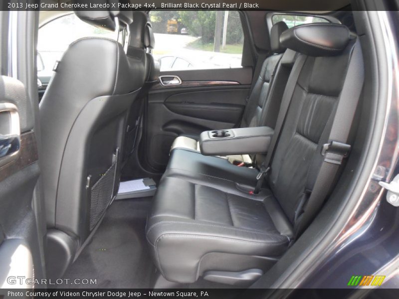 Brilliant Black Crystal Pearl / Black 2013 Jeep Grand Cherokee Laredo X Package 4x4