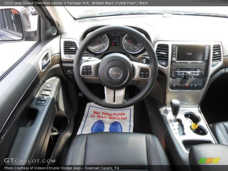 Brilliant Black Crystal Pearl / Black 2013 Jeep Grand Cherokee Laredo X Package 4x4