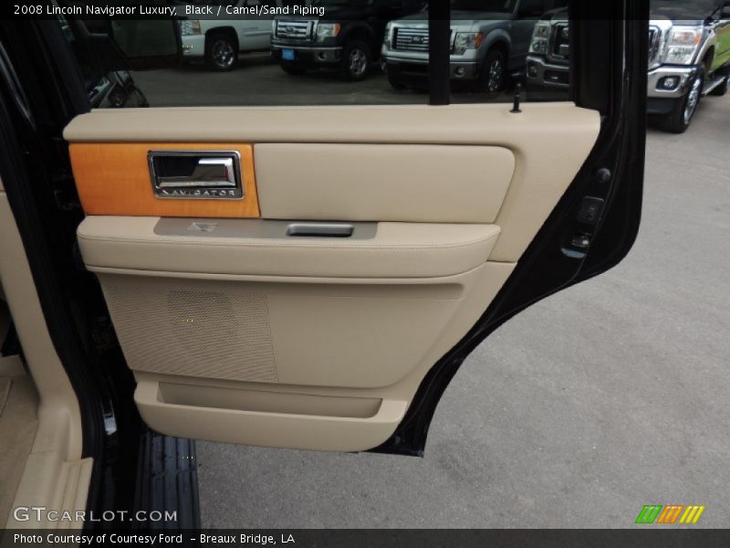 Black / Camel/Sand Piping 2008 Lincoln Navigator Luxury