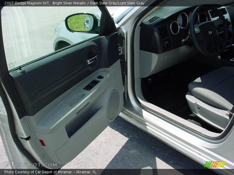 Bright Silver Metallic / Dark Slate Gray/Light Slate Gray 2007 Dodge Magnum SXT