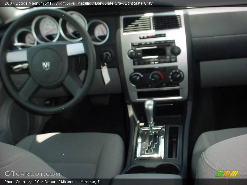 Bright Silver Metallic / Dark Slate Gray/Light Slate Gray 2007 Dodge Magnum SXT