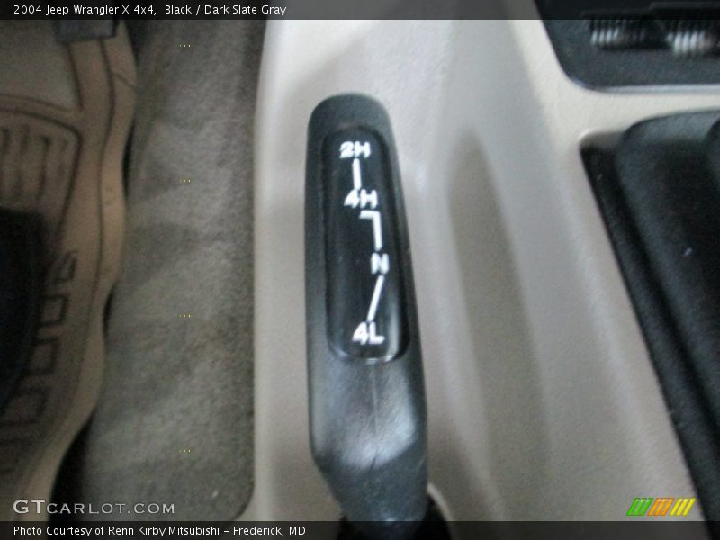Black / Dark Slate Gray 2004 Jeep Wrangler X 4x4