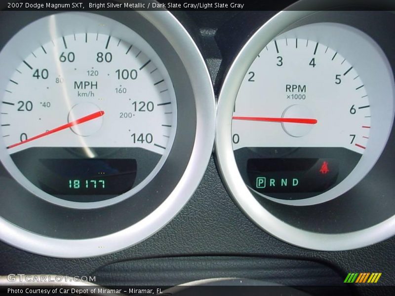 Bright Silver Metallic / Dark Slate Gray/Light Slate Gray 2007 Dodge Magnum SXT