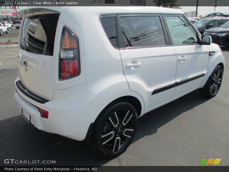 Clear White / Black Leather 2011 Kia Soul !