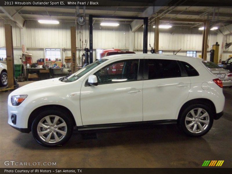  2013 Outlander Sport ES White Pearl