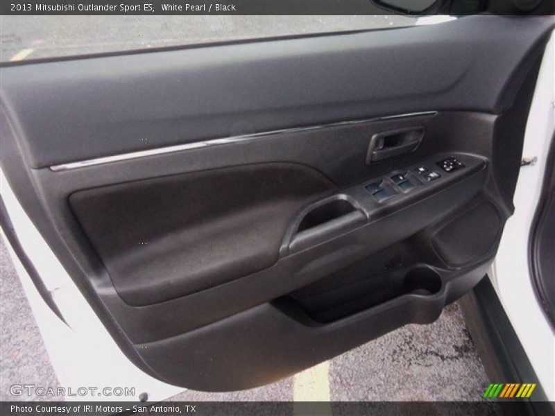 Door Panel of 2013 Outlander Sport ES