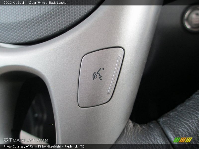 Clear White / Black Leather 2011 Kia Soul !