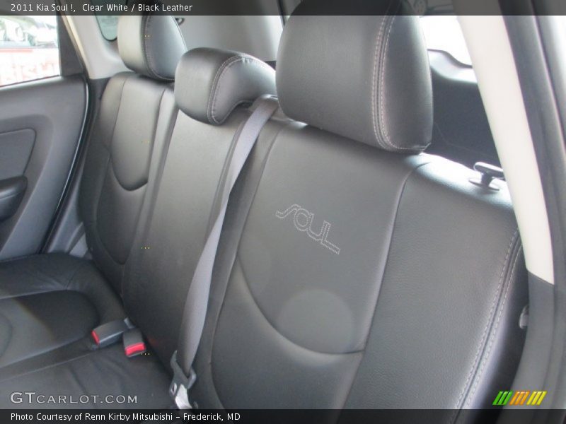 Clear White / Black Leather 2011 Kia Soul !
