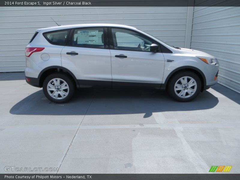 Ingot Silver / Charcoal Black 2014 Ford Escape S