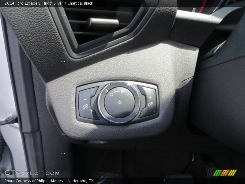 Ingot Silver / Charcoal Black 2014 Ford Escape S