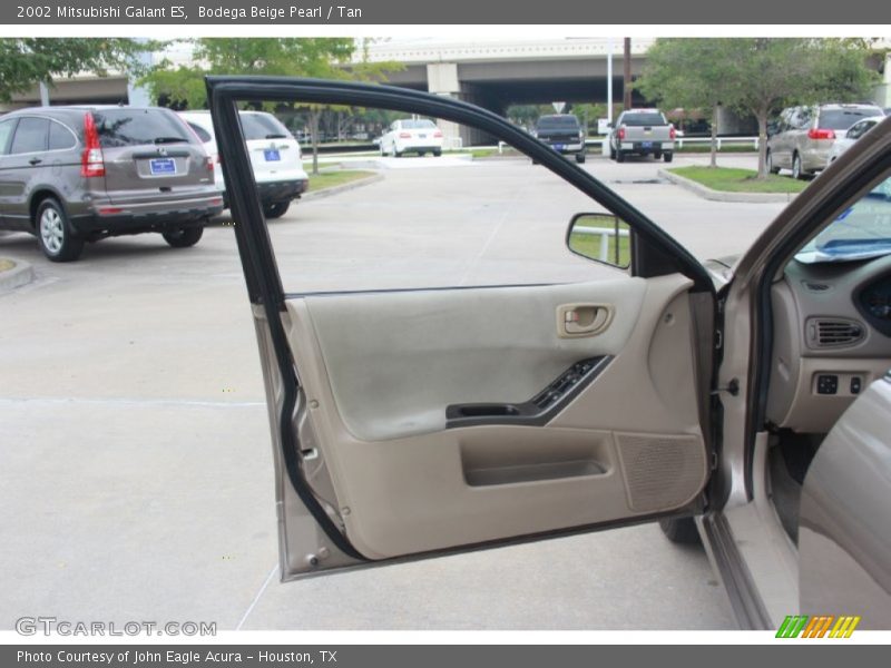 Bodega Beige Pearl / Tan 2002 Mitsubishi Galant ES