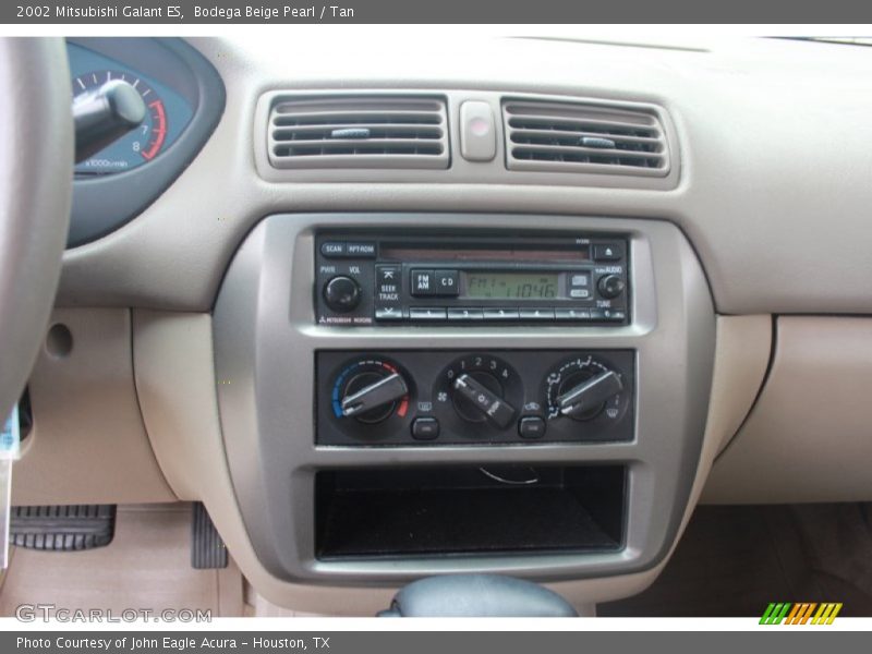 Bodega Beige Pearl / Tan 2002 Mitsubishi Galant ES