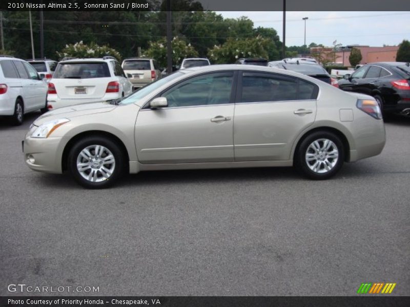 Sonoran Sand / Blond 2010 Nissan Altima 2.5