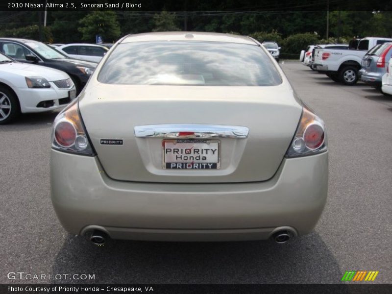 Sonoran Sand / Blond 2010 Nissan Altima 2.5