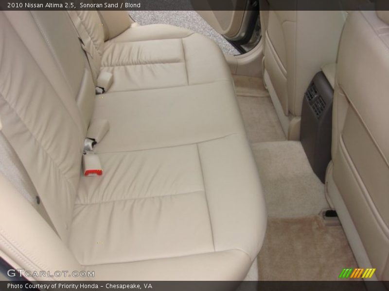 Sonoran Sand / Blond 2010 Nissan Altima 2.5