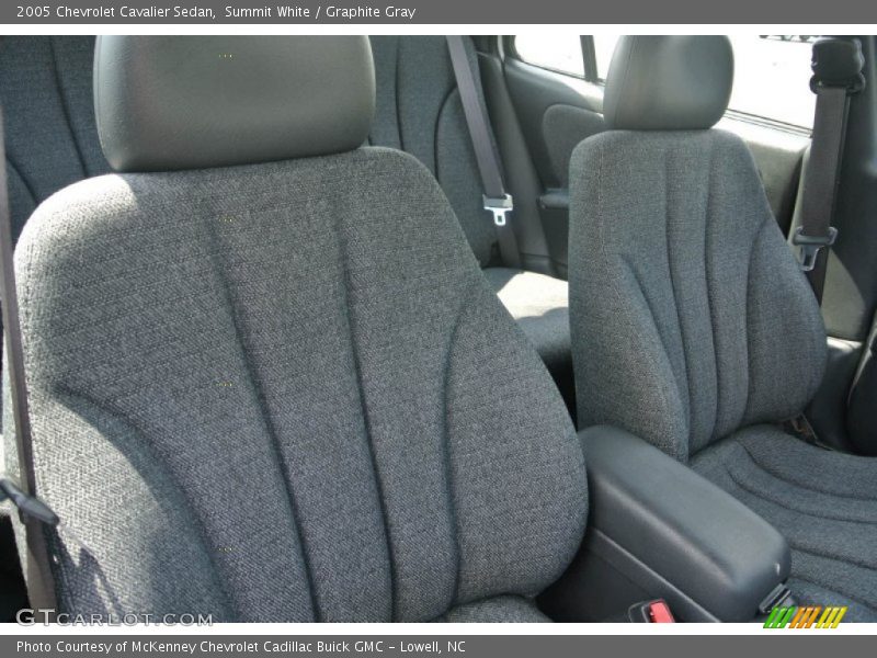 Summit White / Graphite Gray 2005 Chevrolet Cavalier Sedan
