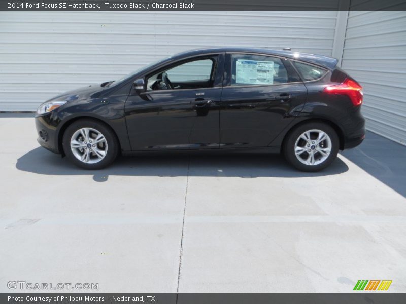 Tuxedo Black / Charcoal Black 2014 Ford Focus SE Hatchback