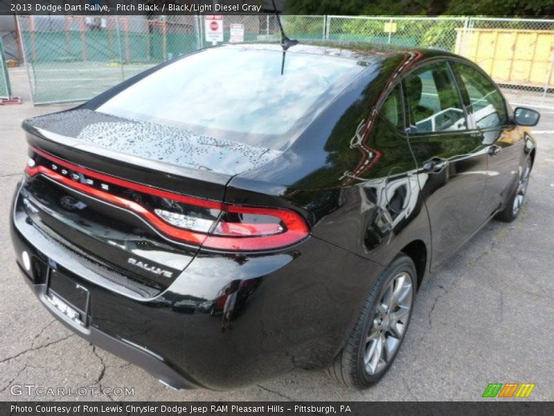 Pitch Black / Black/Light Diesel Gray 2013 Dodge Dart Rallye