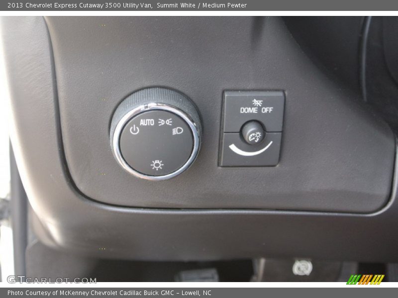 Summit White / Medium Pewter 2013 Chevrolet Express Cutaway 3500 Utility Van
