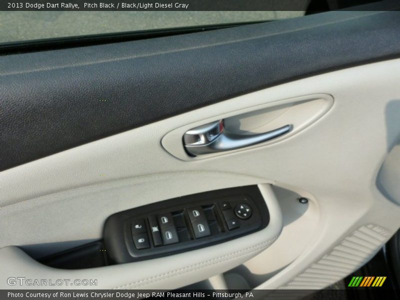 Pitch Black / Black/Light Diesel Gray 2013 Dodge Dart Rallye