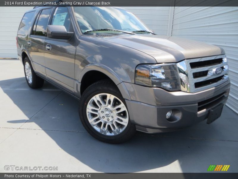 Front 3/4 View of 2014 Expedition Limited