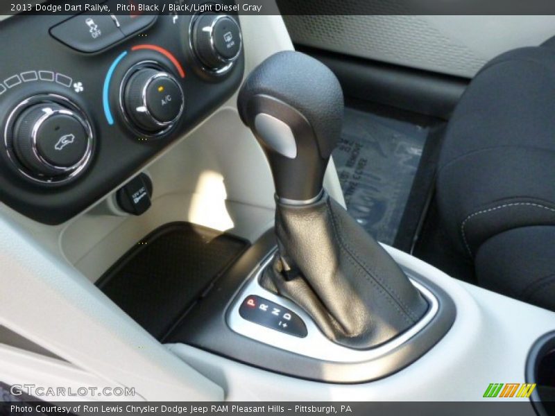 Pitch Black / Black/Light Diesel Gray 2013 Dodge Dart Rallye