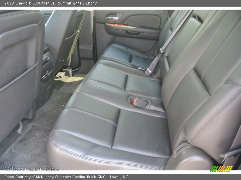 Summit White / Ebony 2013 Chevrolet Suburban LT
