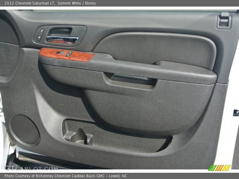 Summit White / Ebony 2013 Chevrolet Suburban LT