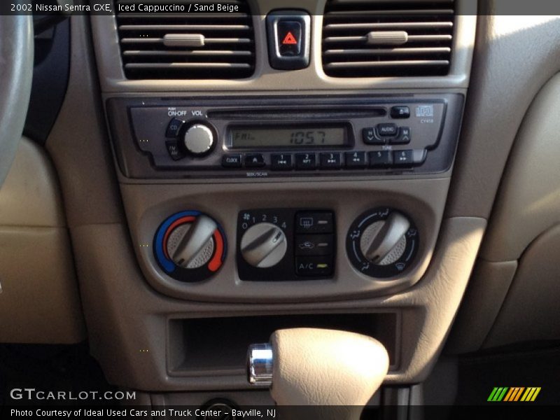 Iced Cappuccino / Sand Beige 2002 Nissan Sentra GXE