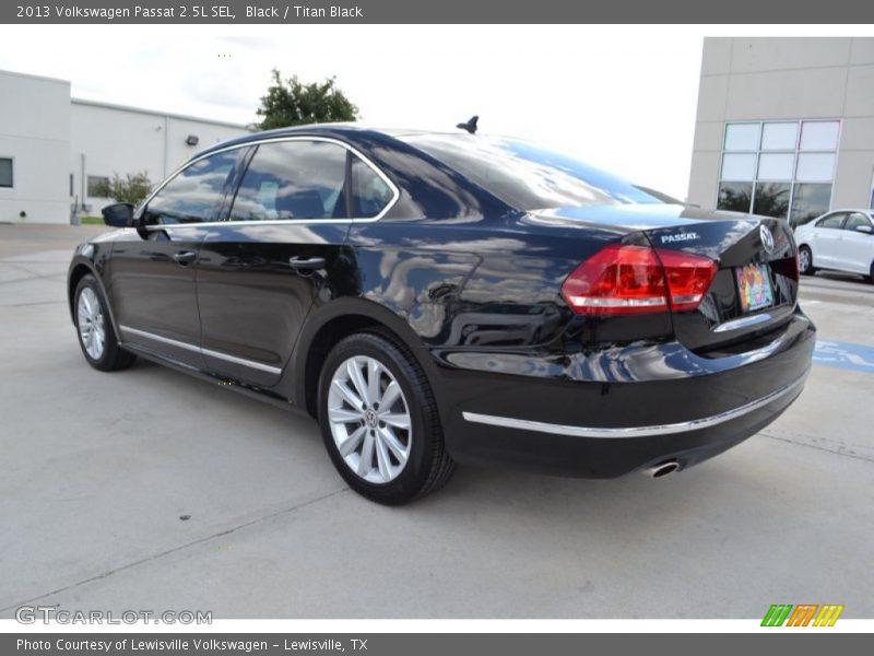 Black / Titan Black 2013 Volkswagen Passat 2.5L SEL