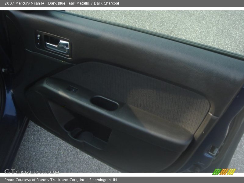 Dark Blue Pearl Metallic / Dark Charcoal 2007 Mercury Milan I4