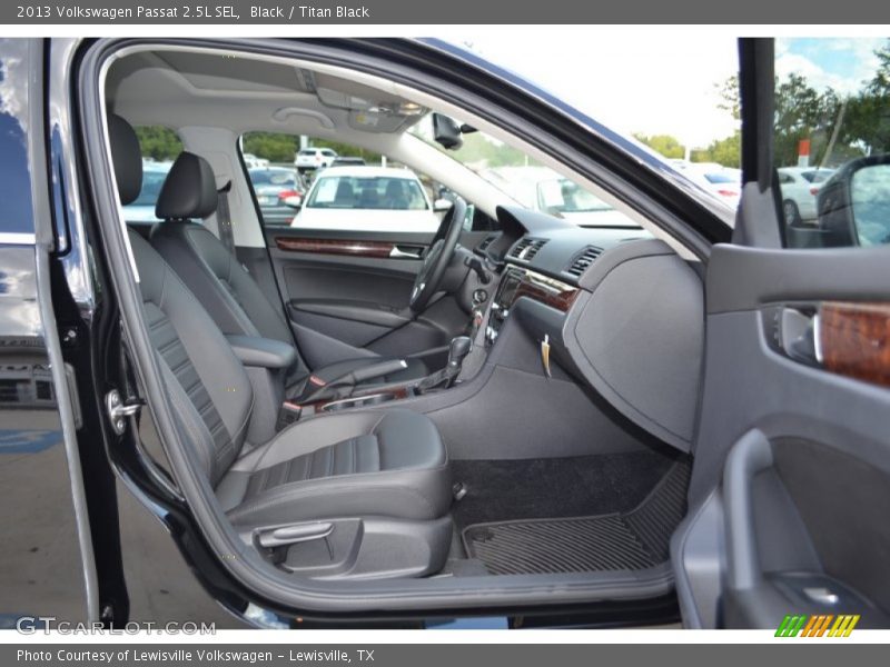 Black / Titan Black 2013 Volkswagen Passat 2.5L SEL