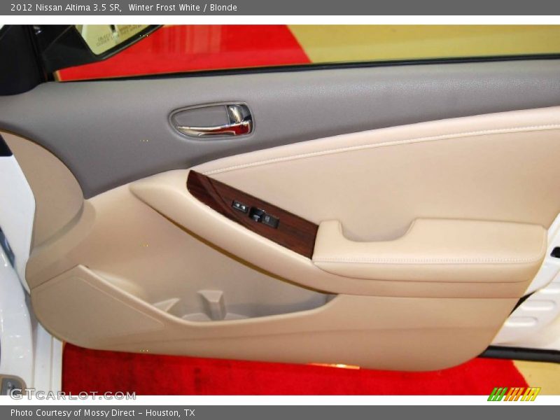 Winter Frost White / Blonde 2012 Nissan Altima 3.5 SR