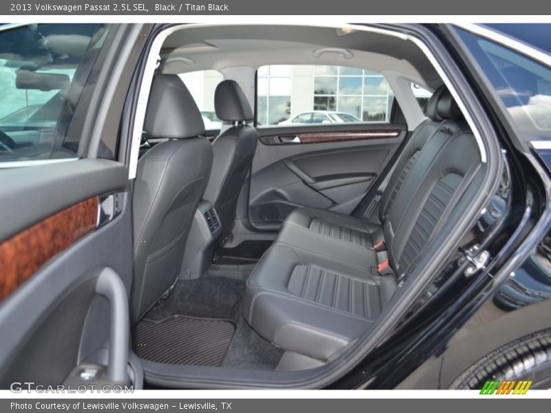 Black / Titan Black 2013 Volkswagen Passat 2.5L SEL