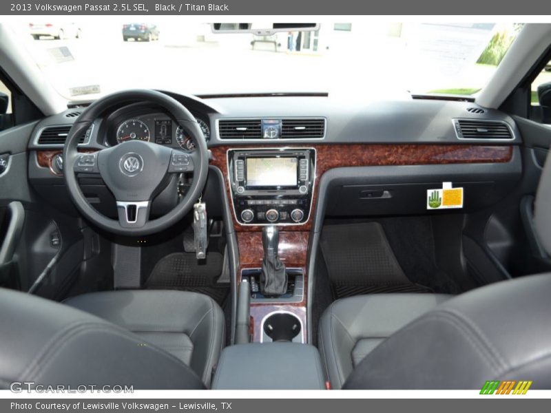 Black / Titan Black 2013 Volkswagen Passat 2.5L SEL