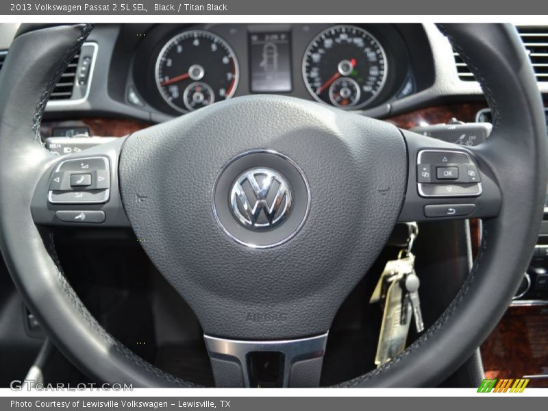 Black / Titan Black 2013 Volkswagen Passat 2.5L SEL