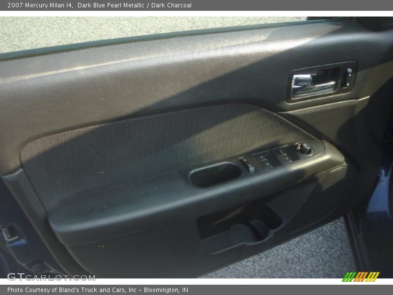 Dark Blue Pearl Metallic / Dark Charcoal 2007 Mercury Milan I4