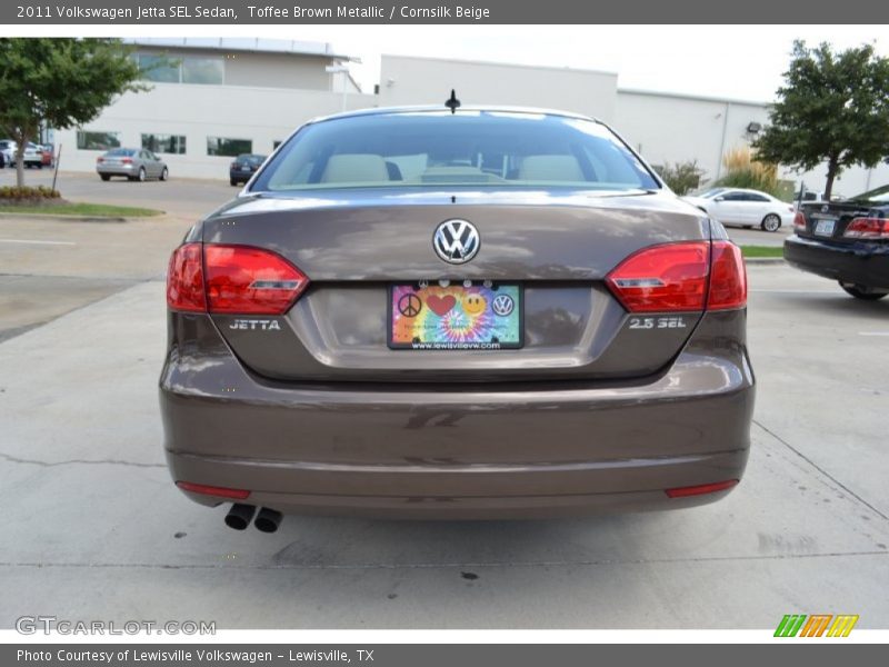 Toffee Brown Metallic / Cornsilk Beige 2011 Volkswagen Jetta SEL Sedan