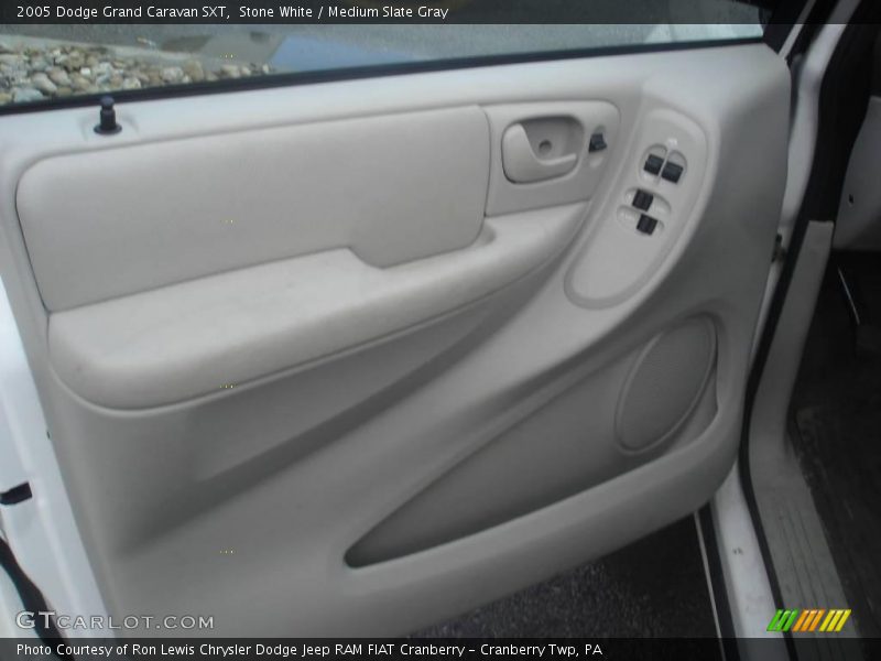 Stone White / Medium Slate Gray 2005 Dodge Grand Caravan SXT