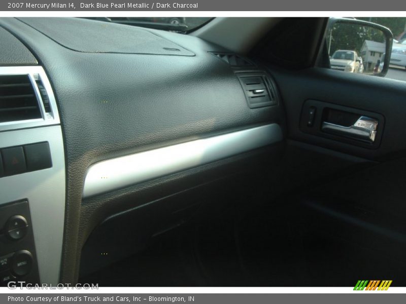Dark Blue Pearl Metallic / Dark Charcoal 2007 Mercury Milan I4